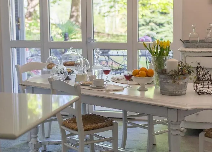 Bnbook Maison Charlotte Maggiore Porto Valtravaglia