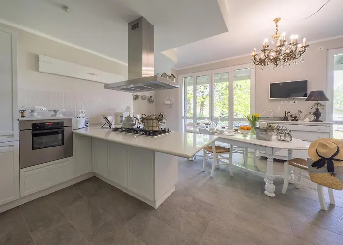 Bnbook Maison Charlotte Maggiore Apartman *