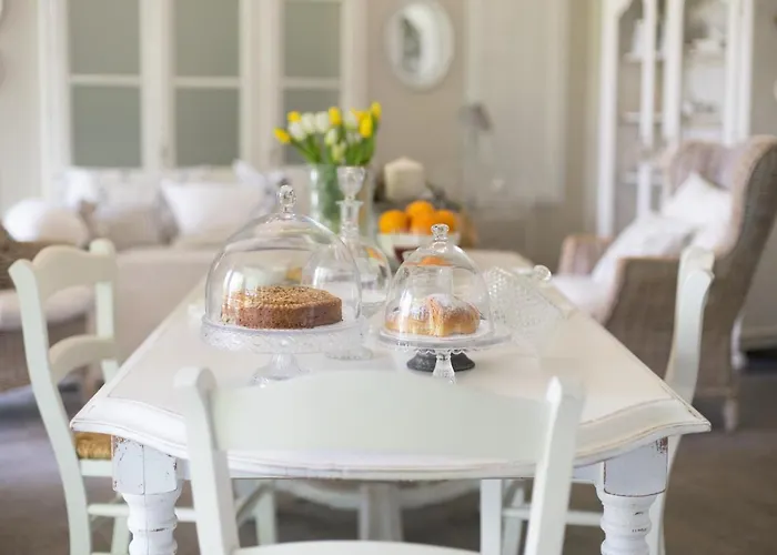 Bnbook Maison Charlotte Maggiore *