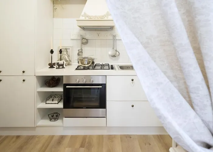 Bnbook Maison Charlotte Maggiore Lägenhet