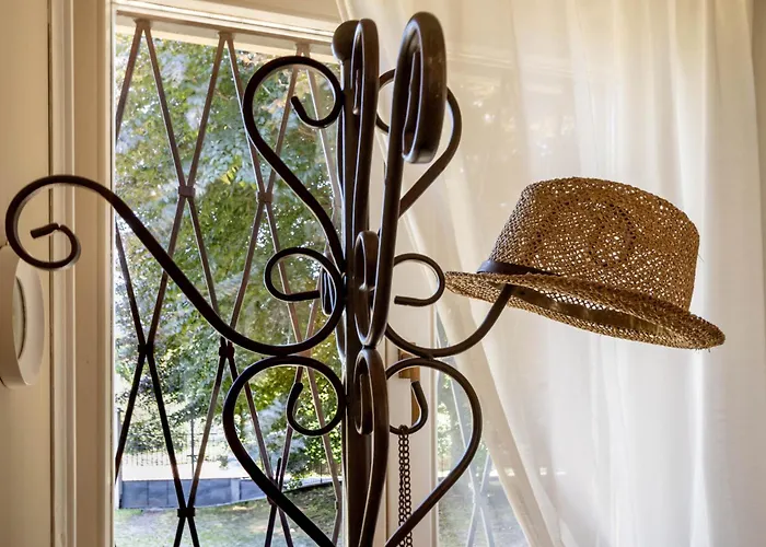 Bnbook Maison Charlotte Cottage Bosco Porto Valtravaglia