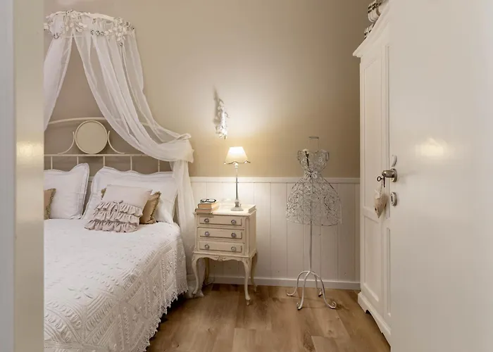 Bnbook Maison Charlotte Cottage Bosco Apartament *